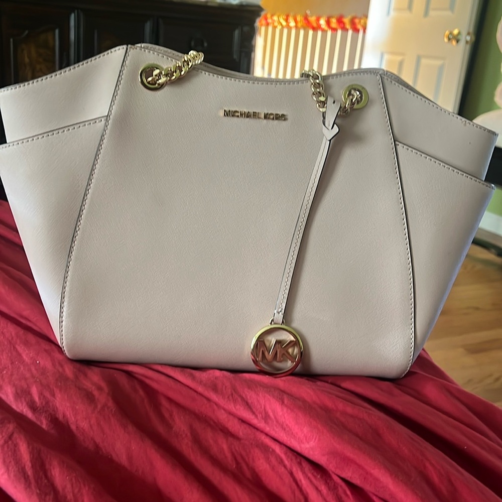 Nice Michael kors bag use few times